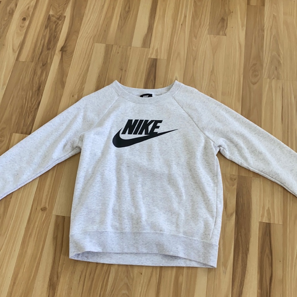 Nike sweatshirt